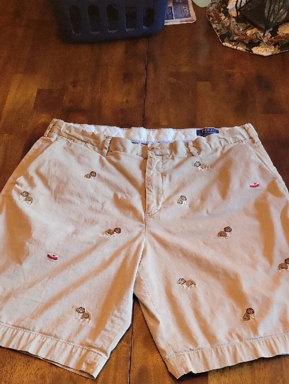 Polo by Ralph Lauren Khaki Embroidered Puppy & Dog Dish Shorts - Picture 3 of 6